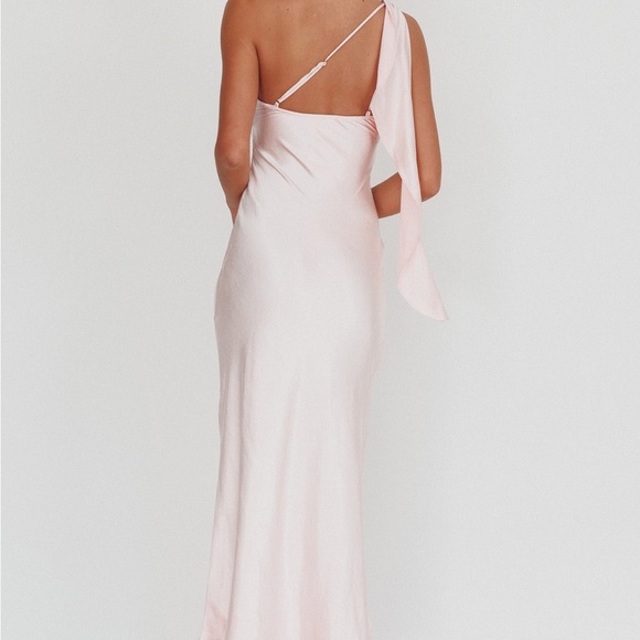 Selfie Leslie- Carmel One-Shoulder Sash Maxi Dress Blush - Picture 2 of 3
